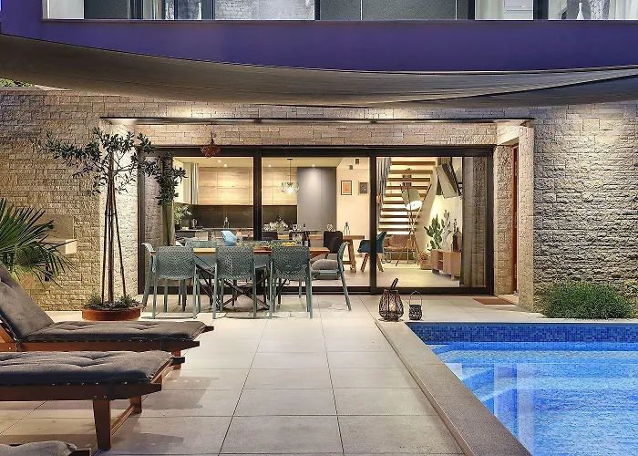 Feriehus In Mit Privatem Pool, Tischtennis, Bbq, Wlan Pula